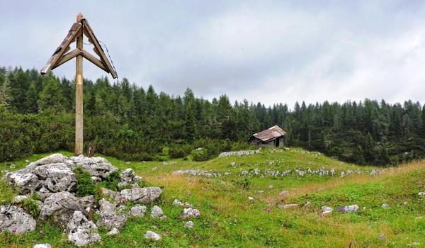 domenica 7 giugno Monte Chiesa e Buso del Ghiaccio